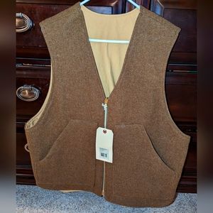 Filson Gov Baxter Vest NWT L/XL